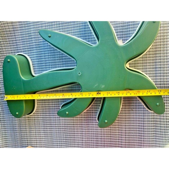 Le Gourmet Chef Palm Tree Servette 9 Section Covered Lid Snack Server Party Tray - Picture 9 of 11